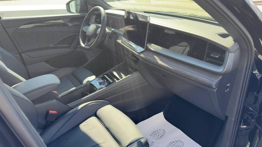 Зображення Tayron R-Line Platinum 2.0 TDI 4M