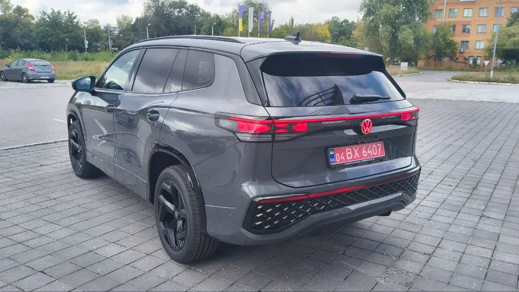 Зображення Tayron R-Line Platinum 2.0 TDI 4M