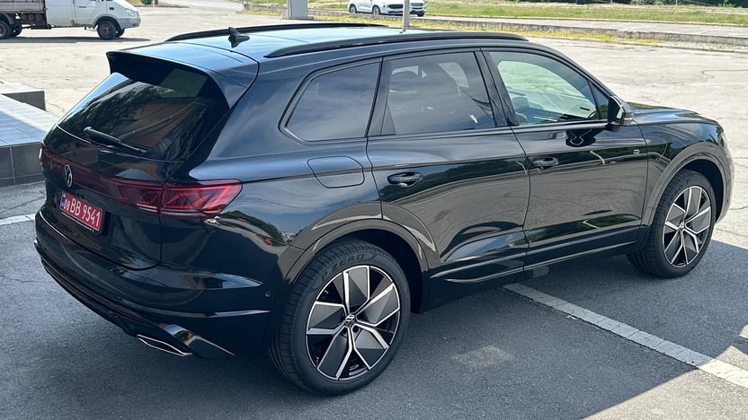 Зображення Touareg R-Line Final Edition2 3.0 V6 TDI