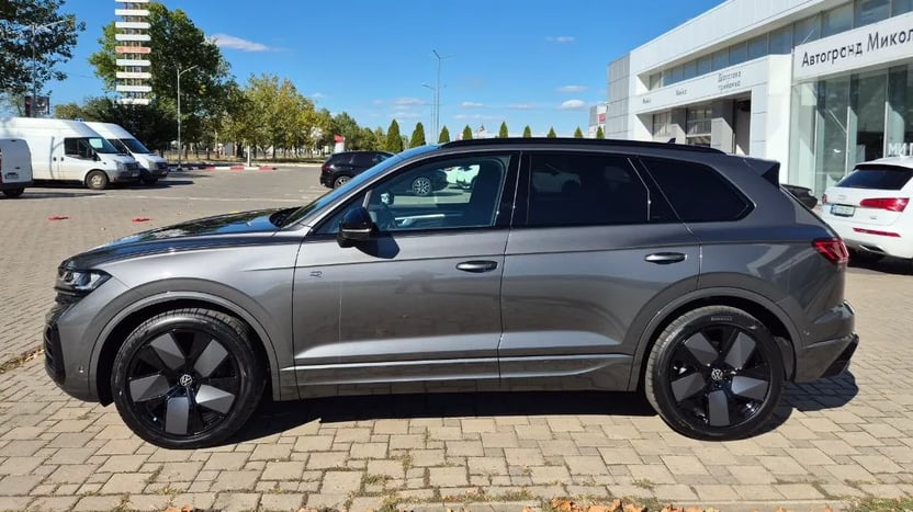 Зображення Touareg R-Line Final Edition2 3.0 V6 TDI