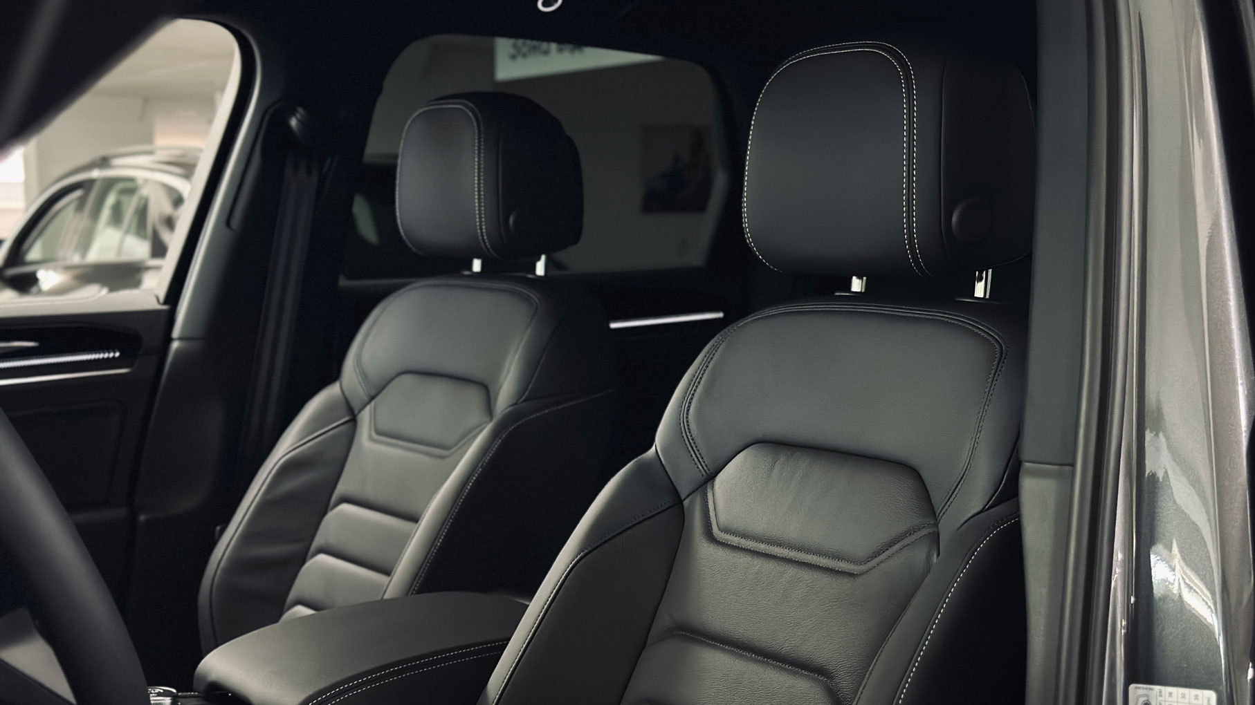 Зображення Touareg Silver 3.0 V6 TDI