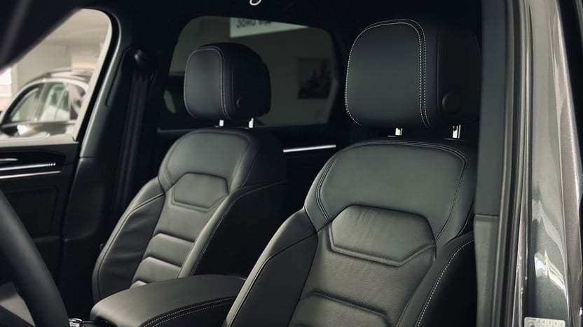 Зображення Touareg Silver 3.0 V6 TDI