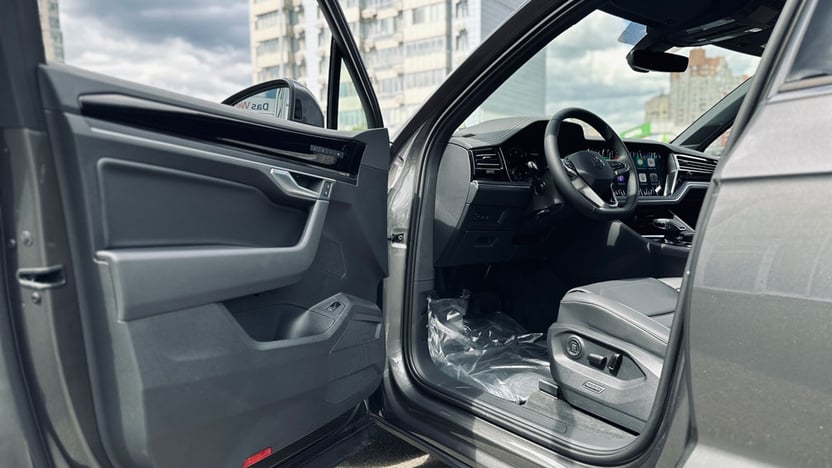 Зображення Touareg Silver 3.0 V6 TDI