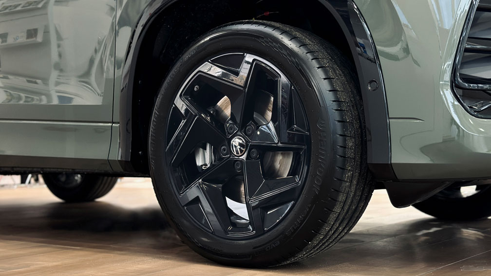 Зображення Tayron R-Line Platinum 2.0 TSI 4M