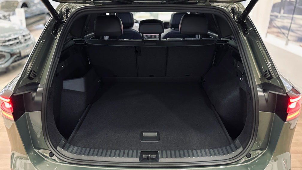 Зображення Tayron R-Line Platinum 2.0 TSI 4M