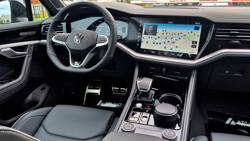 Зображення Touareg R-Line Final Edition2 3.0 V6 TDI