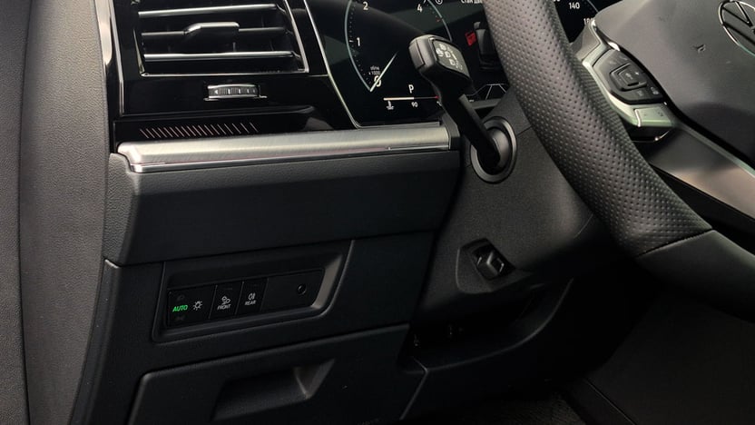 Зображення Touareg R-Line Final Edition2 3.0 V6 TDI