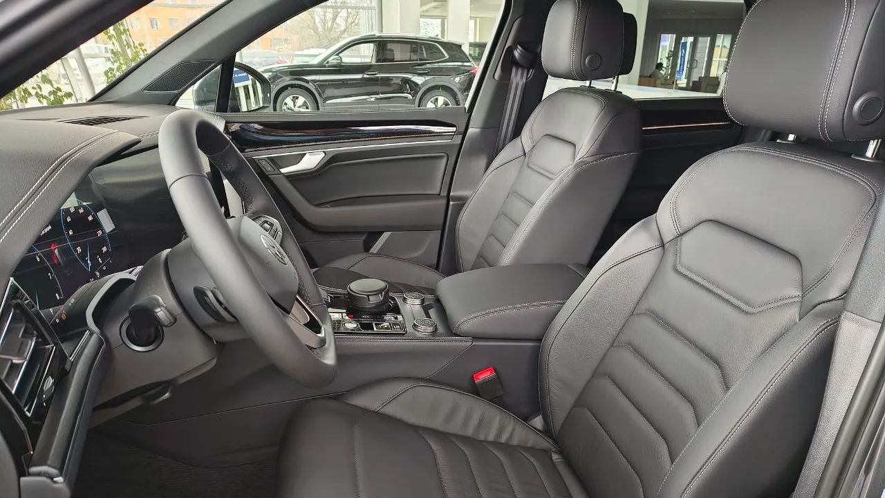 Зображення Touareg Silver 3.0 V6 TDI