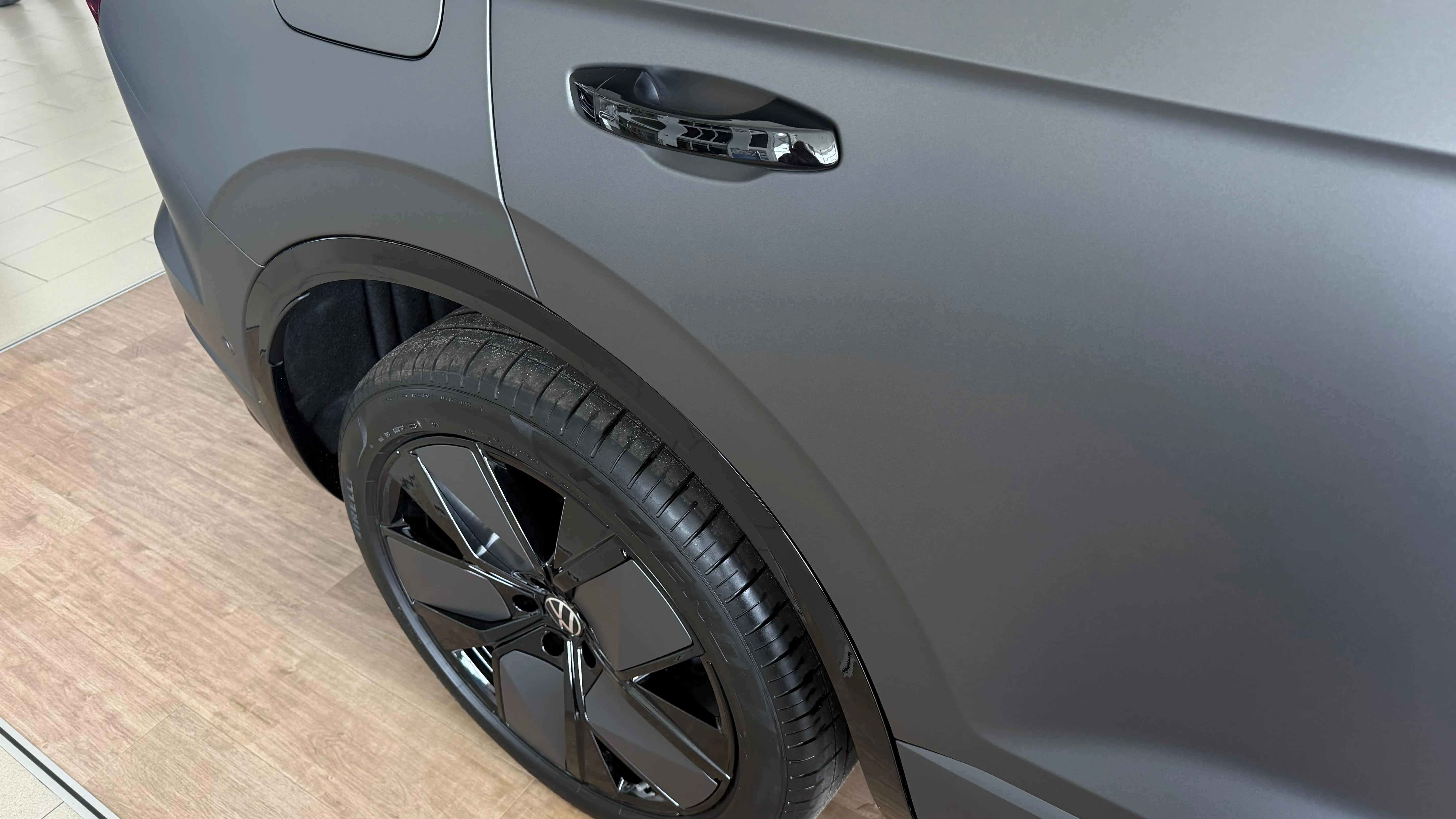 Зображення Touareg R-Line Final Edition2 3.0 V6 TDI