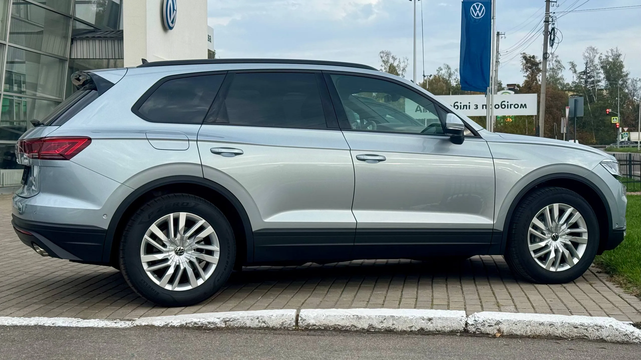 Зображення Touareg Silver 3.0 V6 TDI