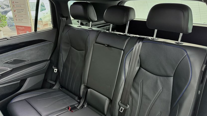 Зображення Tayron R-Line Platinum 2.0 TDI 4M