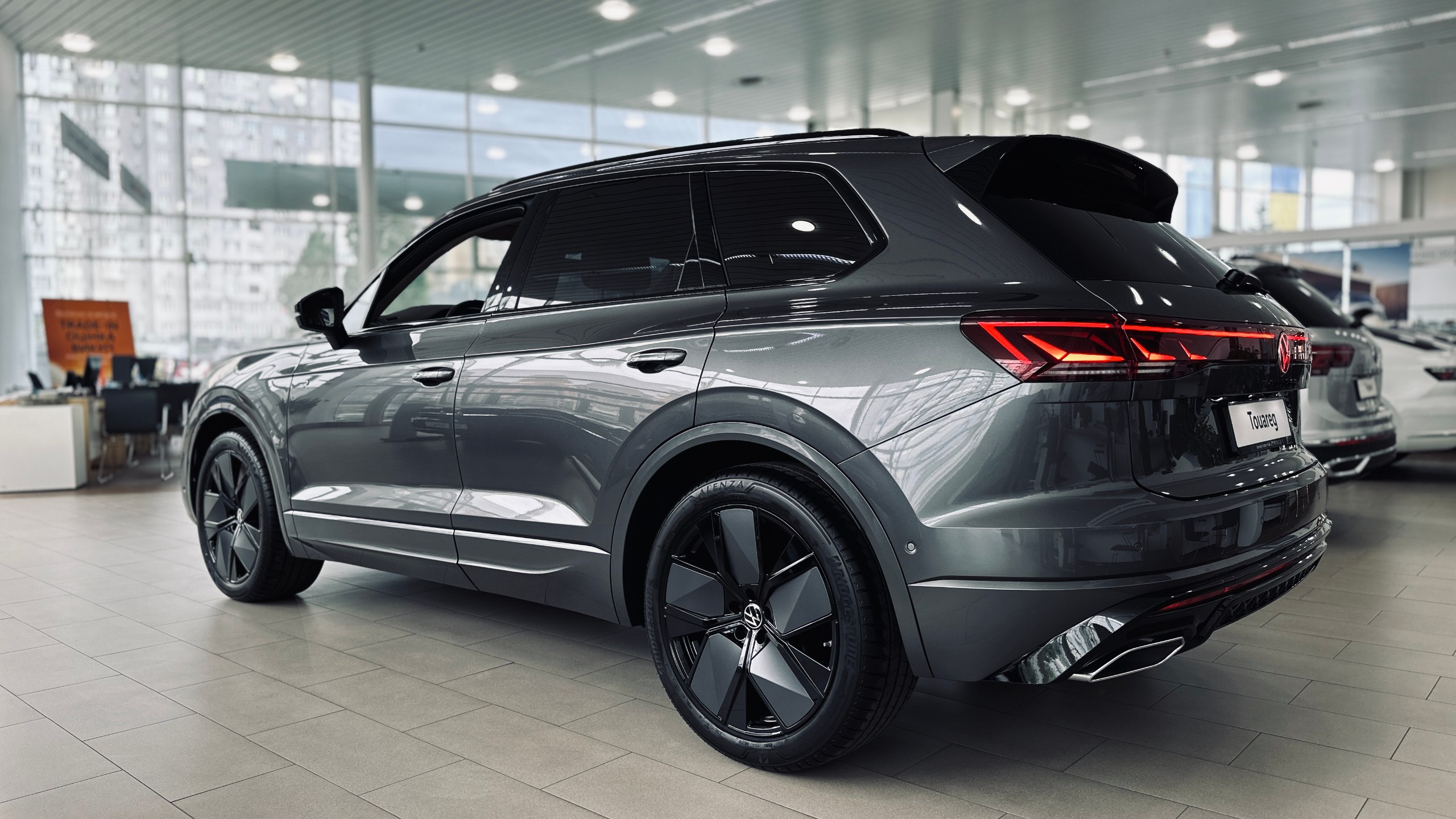 Зображення Touareg R-Line Platinum1 3.0 V6 TDI