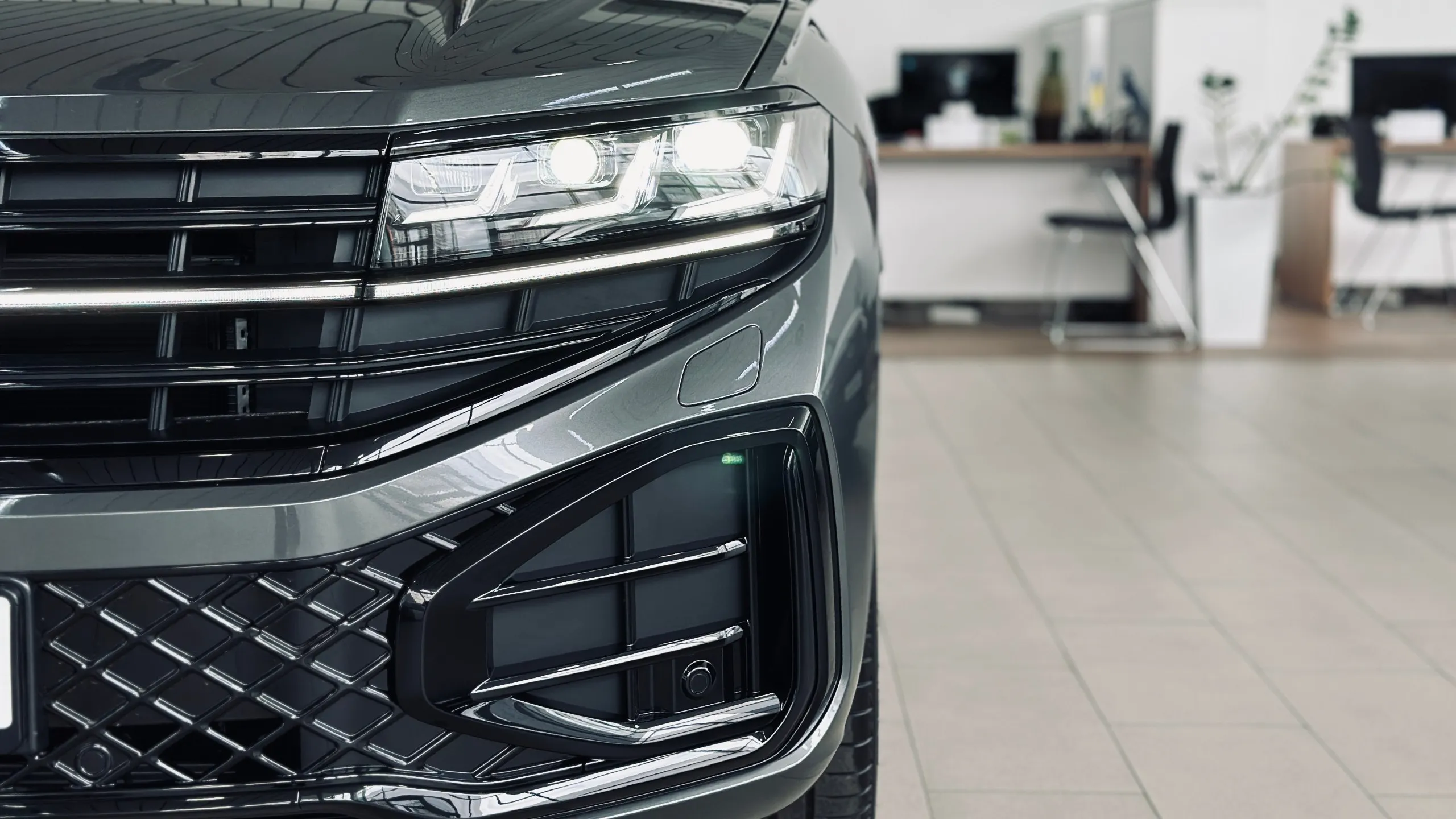 Зображення Touareg R-Line Platinum1 3.0 V6 TDI