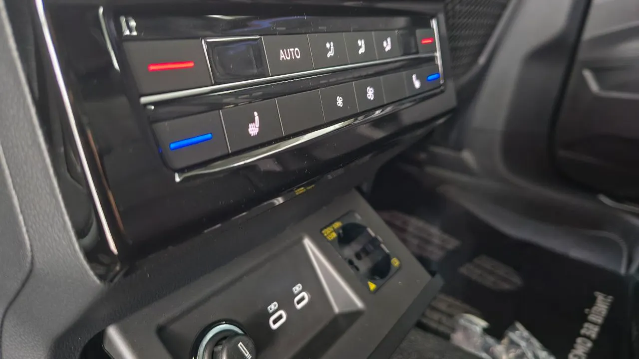 Зображення Touareg R-Line Platinum1 3.0 V6 TDI