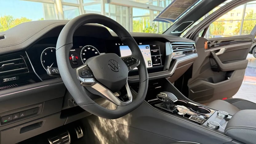 Зображення Touareg R-Line Platinum1 3.0 V6 TDI