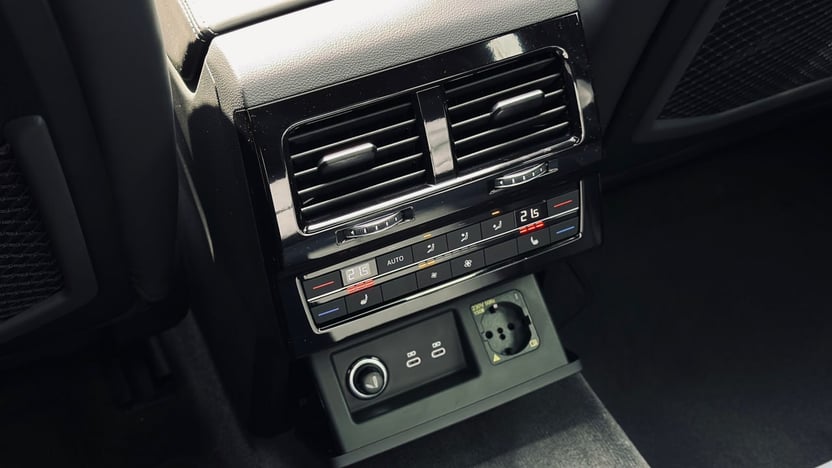 Зображення Touareg R-Line Platinum1 3.0 V6 TDI