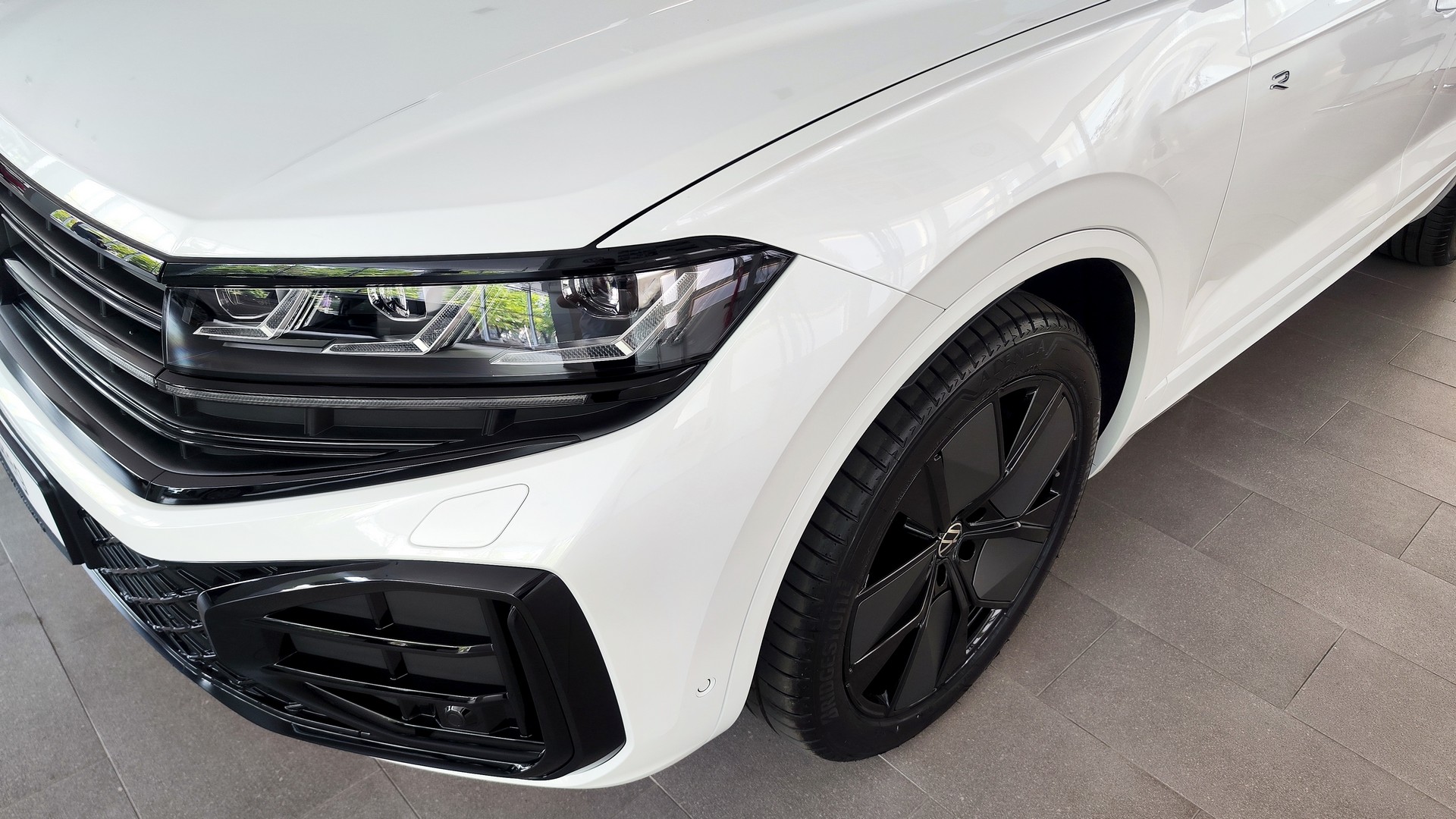 Зображення Touareg R-Line Final Edition2 3.0 V6 TDI