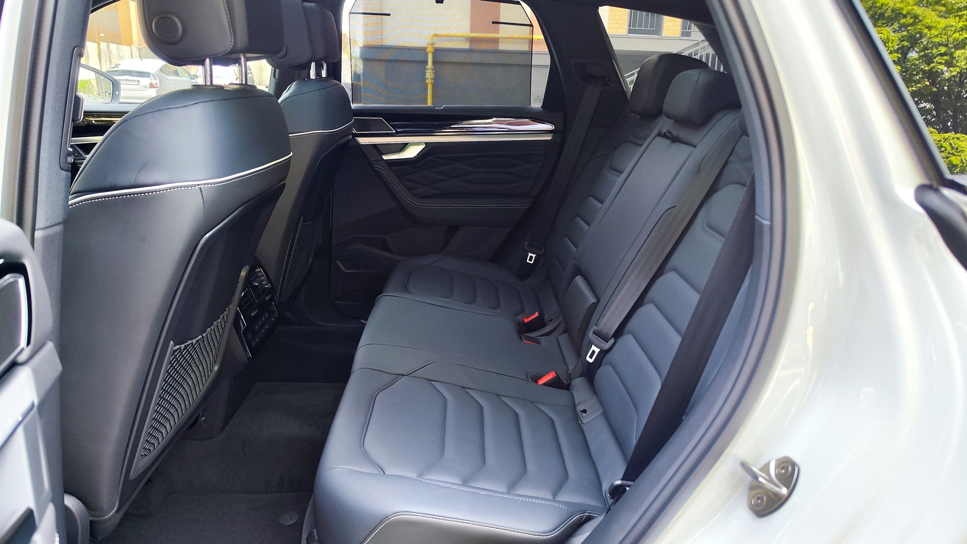Зображення Touareg R-Line Final Edition2 3.0 V6 TDI