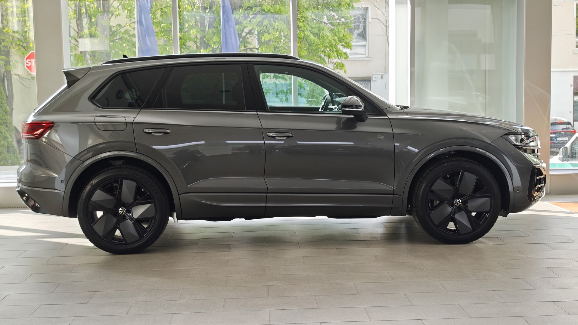 Зображення Touareg R-Line Final Edition2 3.0 V6 TDI