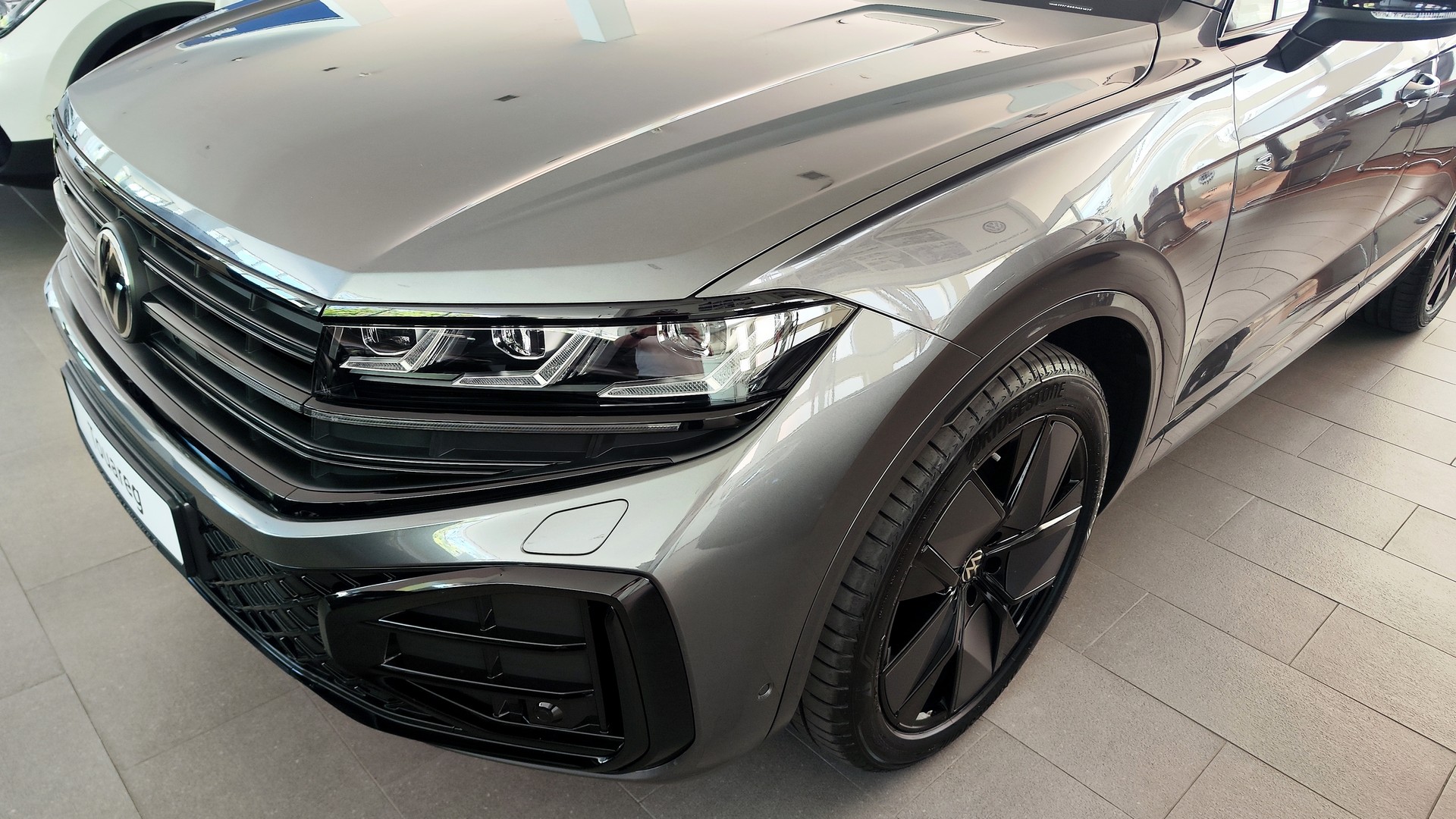 Зображення Touareg R-Line Final Edition2 3.0 V6 TDI
