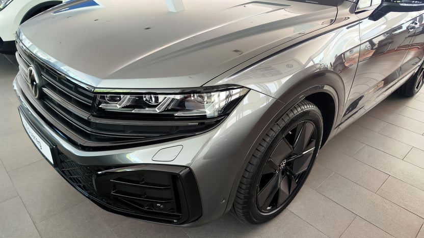 Зображення Touareg R-Line Final Edition2 3.0 V6 TDI