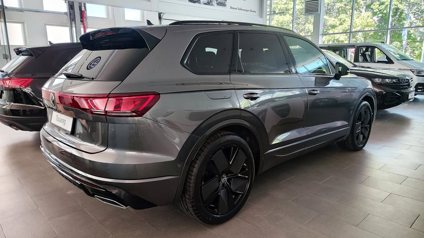 Зображення Touareg R-Line Final Edition2 3.0 V6 TDI
