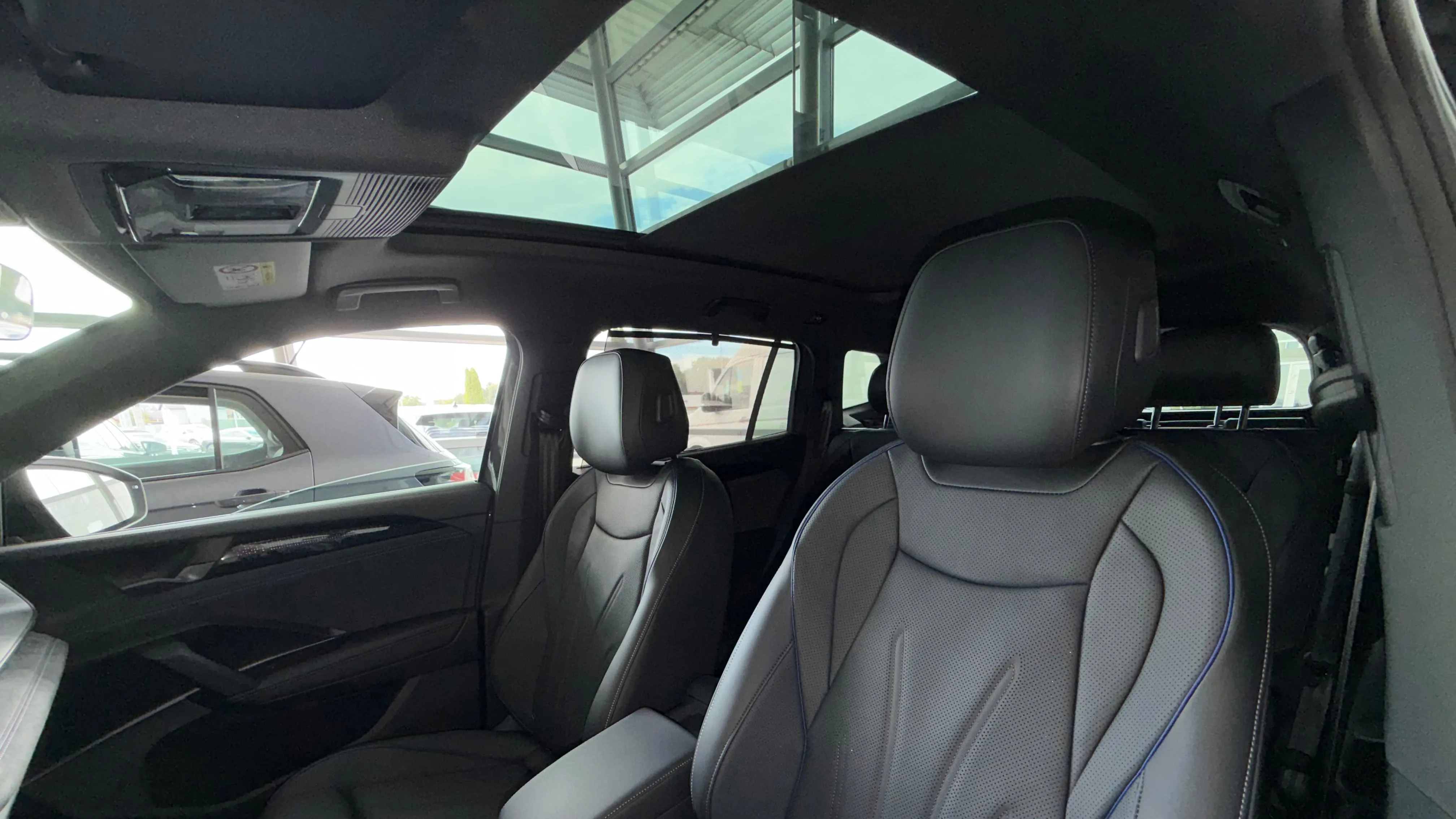 Зображення Tayron R-Line Platinum 2.0 TSI 4M
