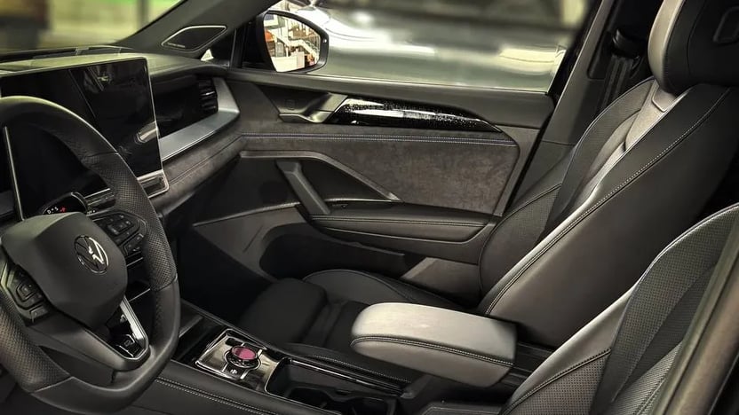 Зображення Tayron R-Line Platinum 2.0 TSI 4M