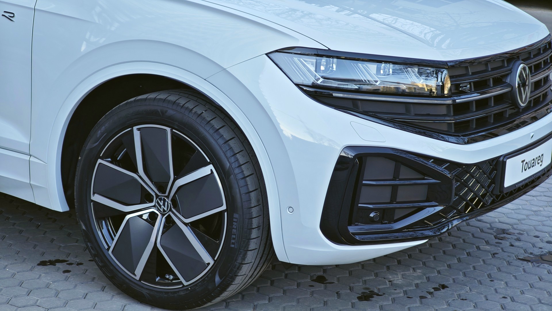 Зображення Touareg R-Line Final Edition2 3.0 V6 TDI