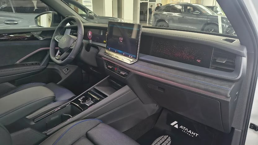 Зображення Tayron R-Line Platinum 2.0 TSI 4M