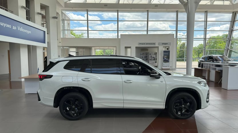 Зображення Tayron R-Line Platinum 2.0 TSI 4M
