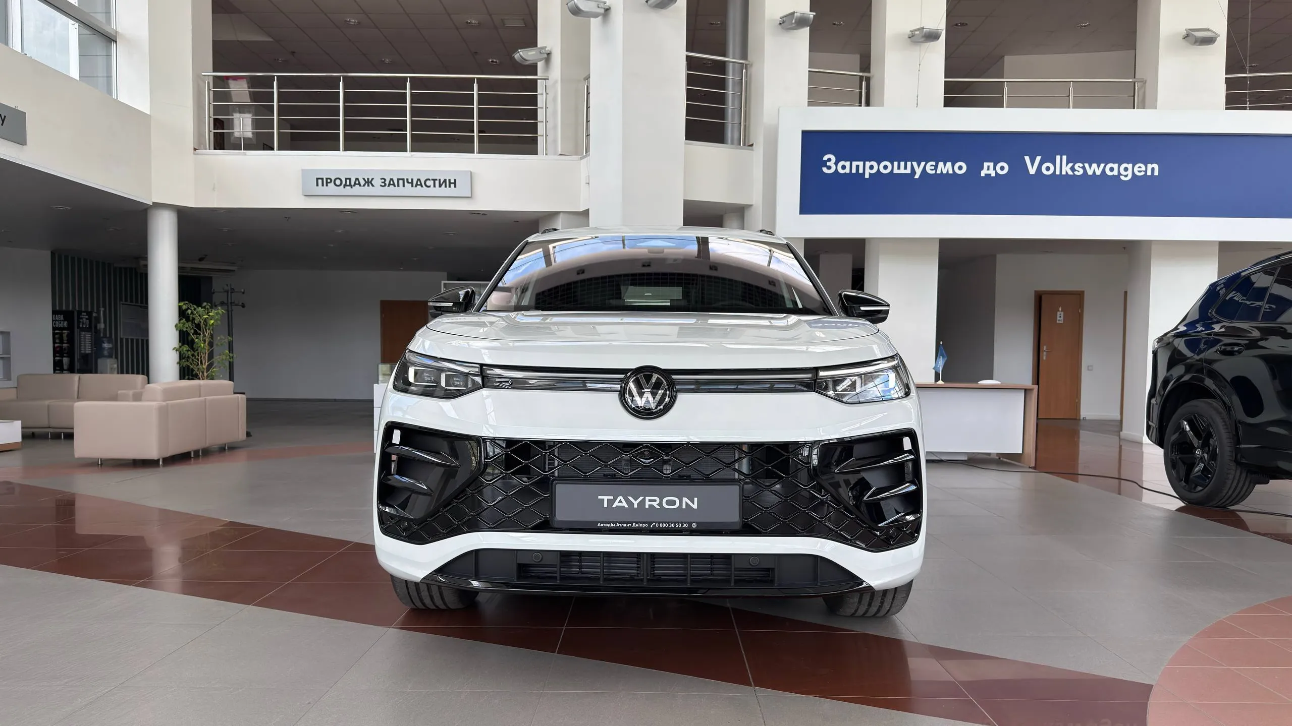 Зображення Tayron R-Line Platinum 2.0 TSI 4M