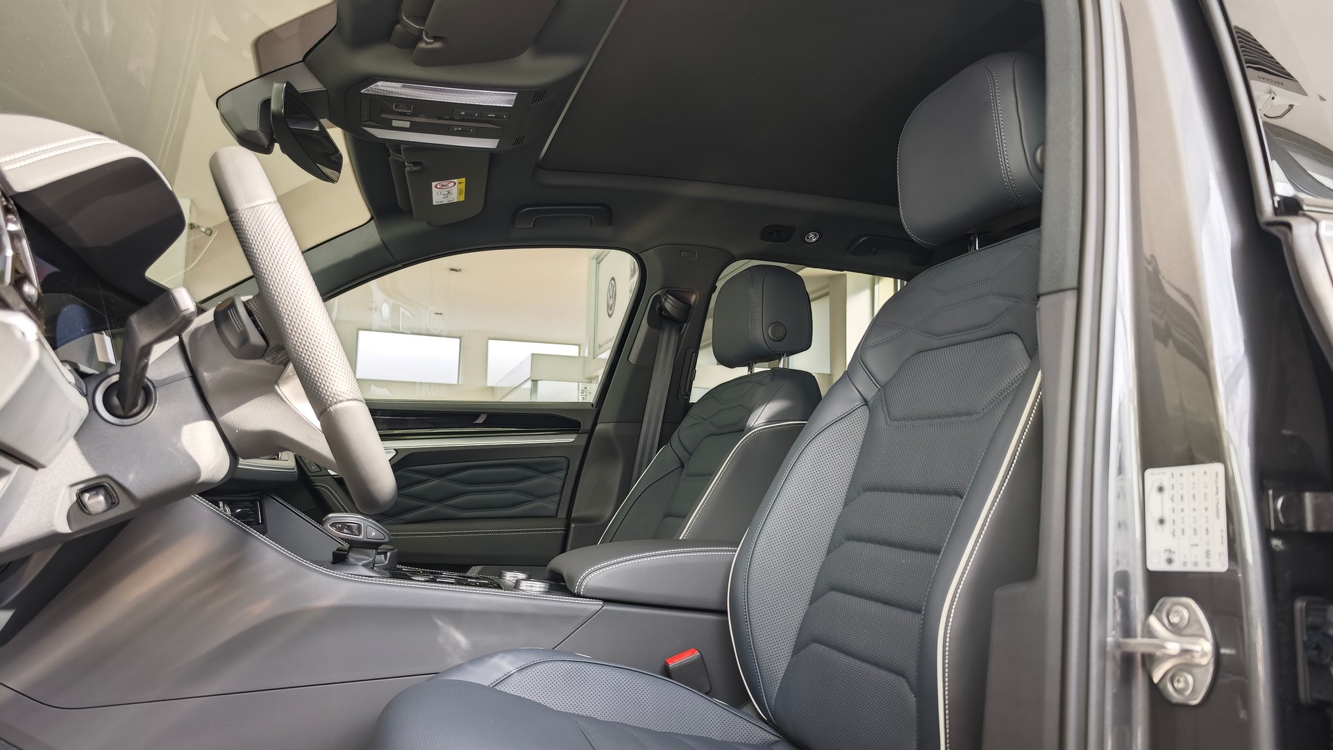 Зображення Touareg R-Line Final Edition2 3.0 V6 TDI