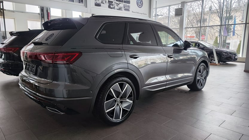 Зображення Touareg R-Line Final Edition2 3.0 V6 TDI