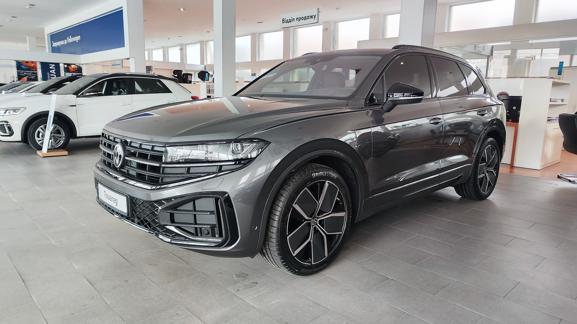 Зображення Touareg R-Line Final Edition2 3.0 V6 TDI
