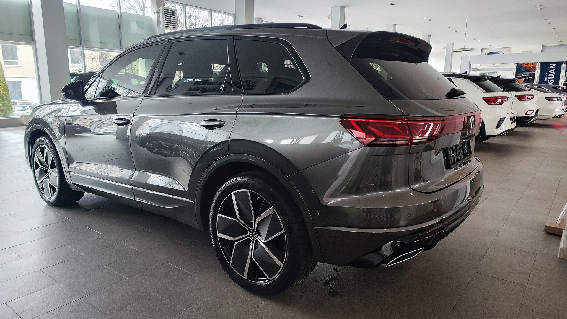 Зображення Touareg R-Line Final Edition2 3.0 V6 TDI