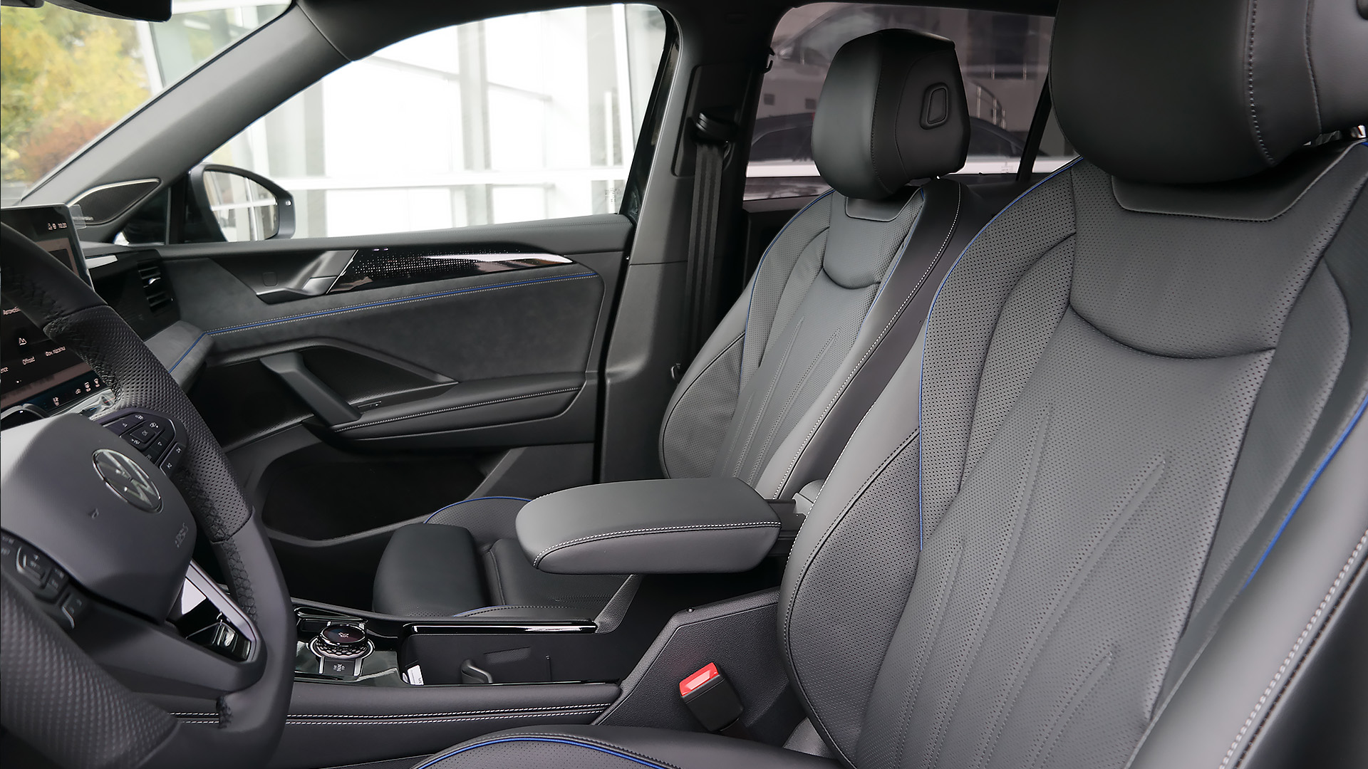 Зображення Tiguan R-Line+ 2.0 TDI 4Motion