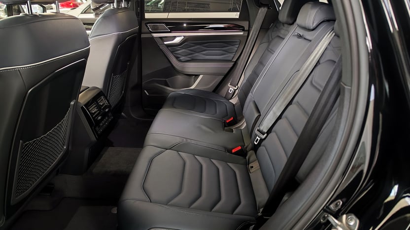 Зображення Touareg R-Line Final Edition2 3.0 V6 TDI