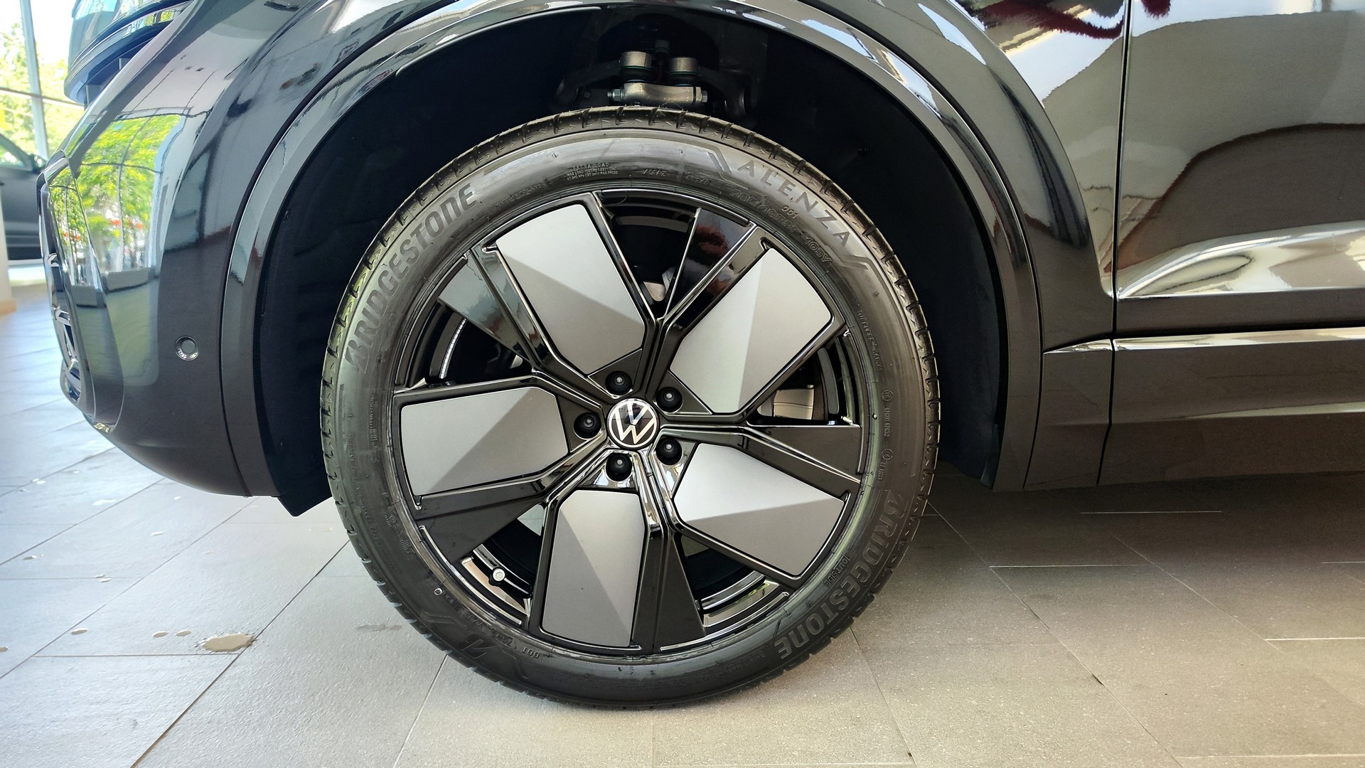 Зображення Touareg R-Line Final Edition2 3.0 V6 TDI