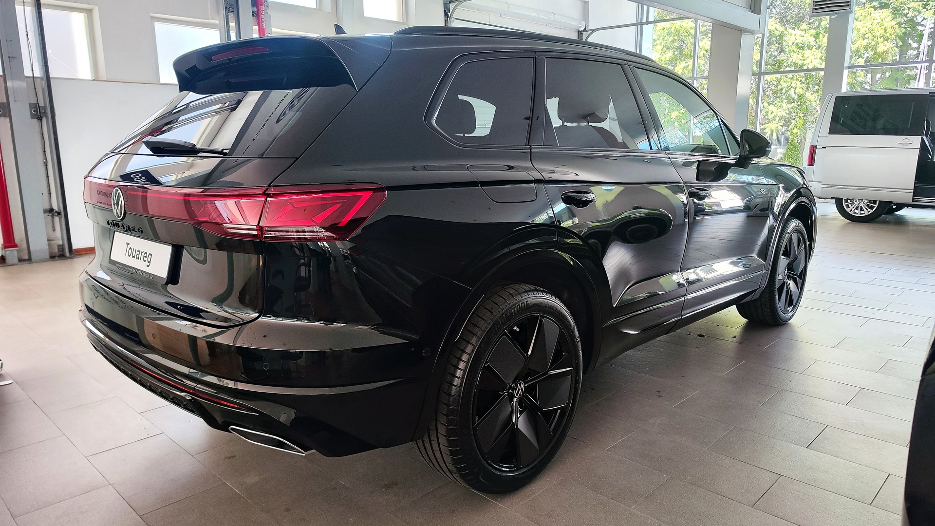 Зображення Touareg R-Line Final Edition2 3.0 V6 TDI