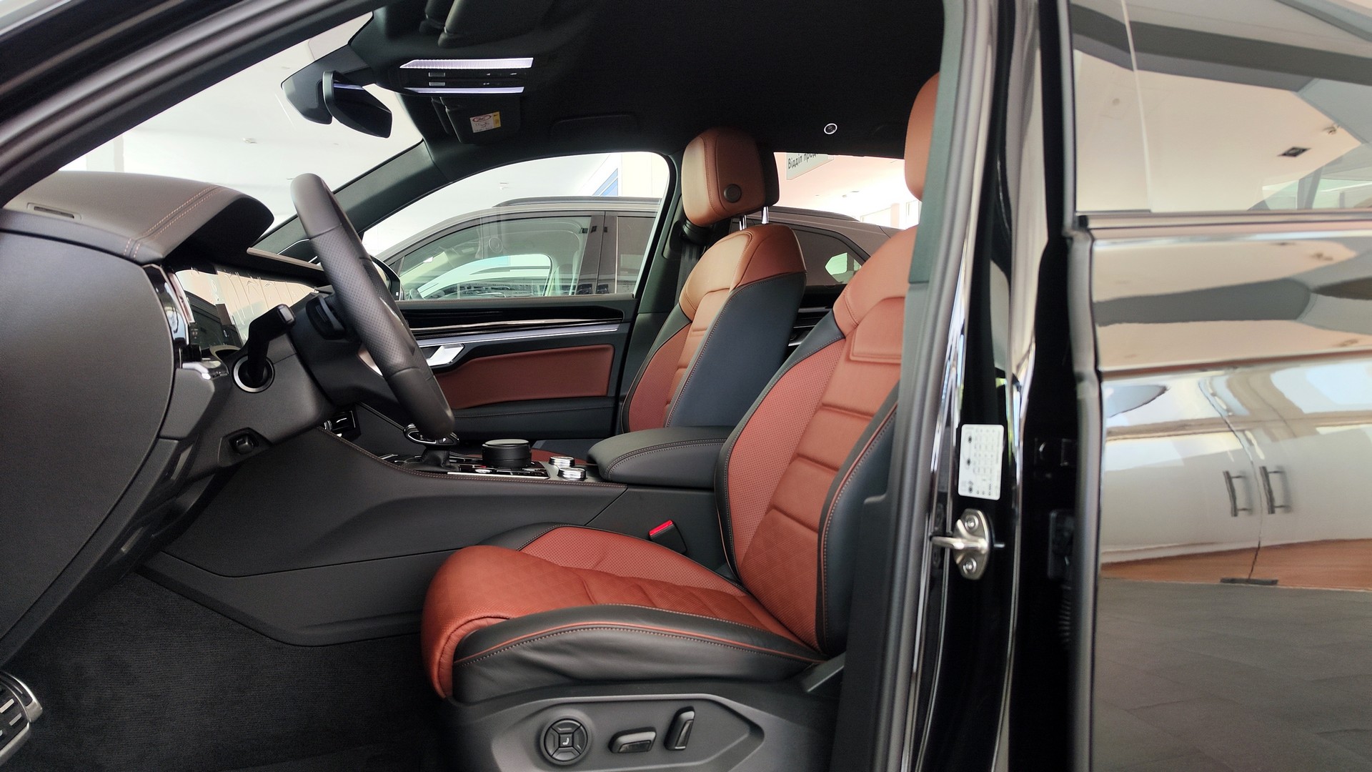 Зображення Touareg R-Line Platinum3 3.0 V6 TDI