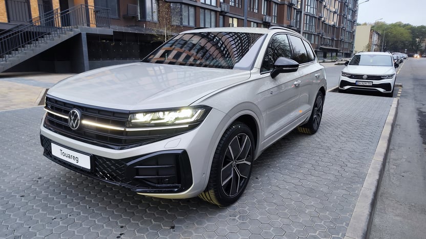 Зображення Touareg R-Line Platinum1 3.0 V6 TDI