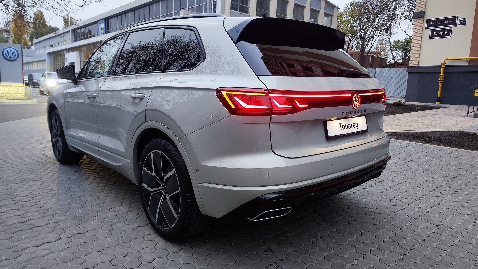 Зображення Touareg R-Line Platinum1 3.0 V6 TDI