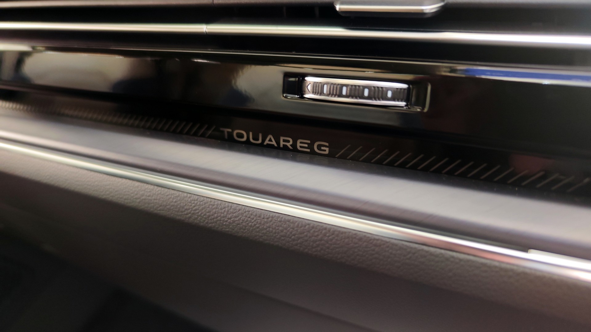 Зображення Touareg R-Line Platinum1 3.0 V6 TDI