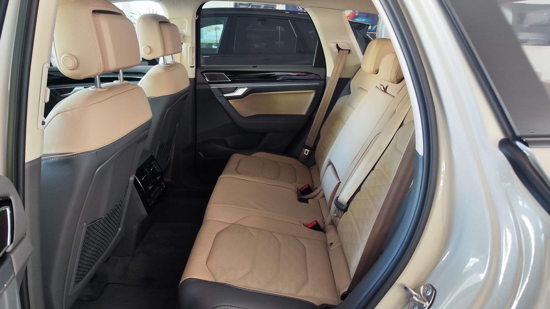 Зображення Touareg R-Line Platinum1 3.0 V6 TDI