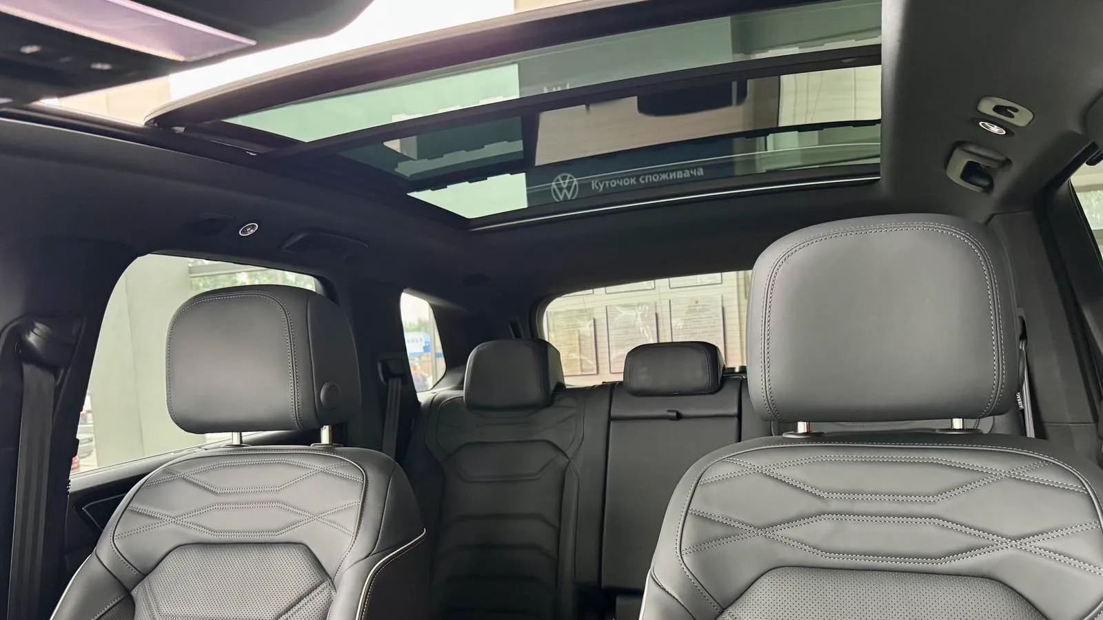 Зображення Touareg R-Line Final Edition2 3.0 V6 TDI