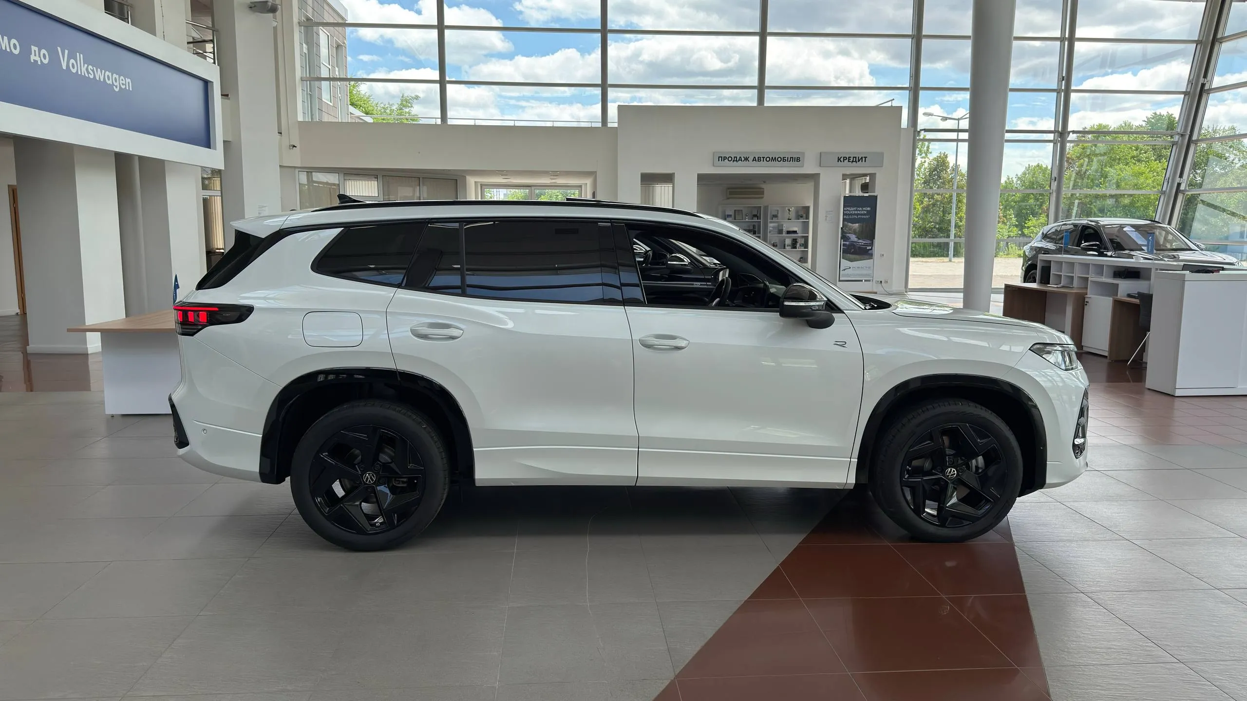 Зображення Tayron R-Line Platinum 2.0 TDI 4M