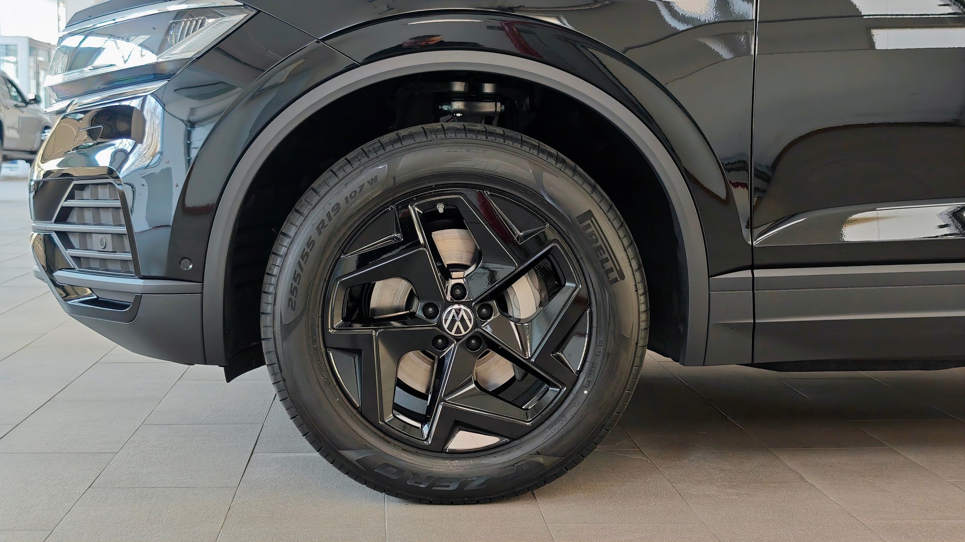 Зображення Touareg Silver+ 3.0 V6 TFSI