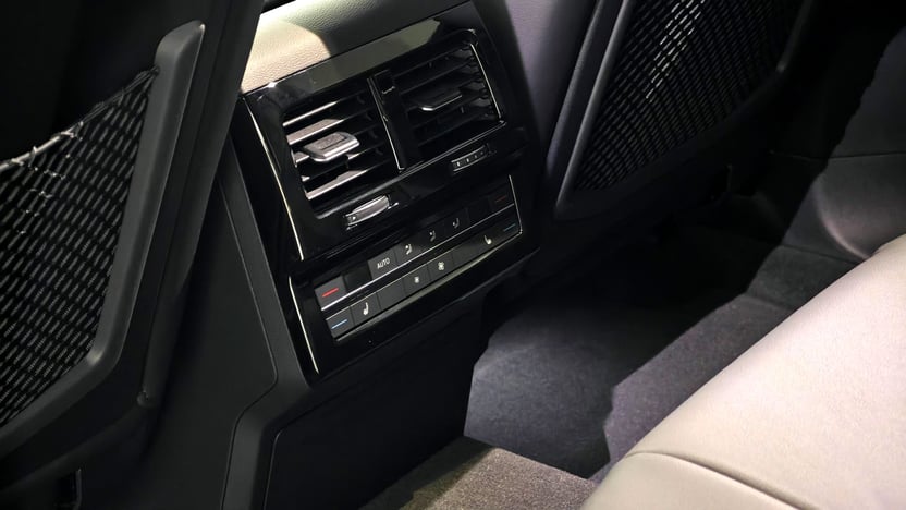 Зображення Touareg Silver+ 3.0 V6 TFSI